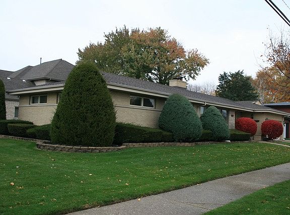 2nd image of 9241 S Kedvale Ave