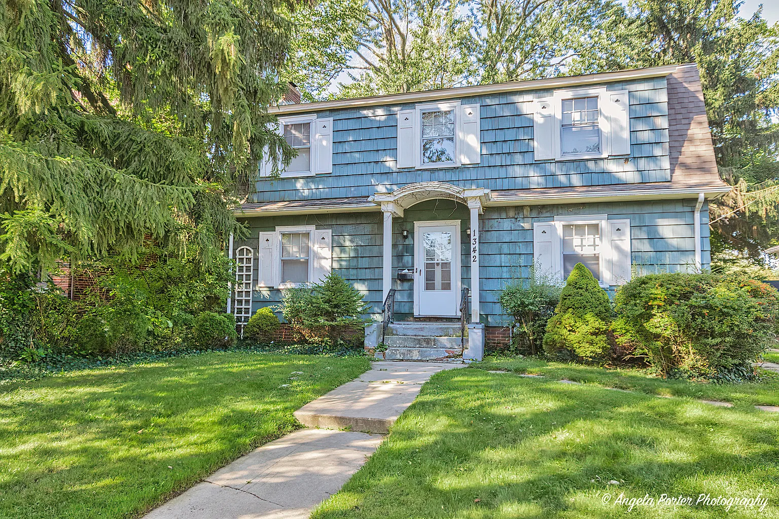 1342 Hickory St photo 1