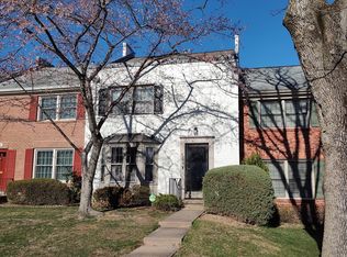 5986 Queenston St, Springfield, VA 22152