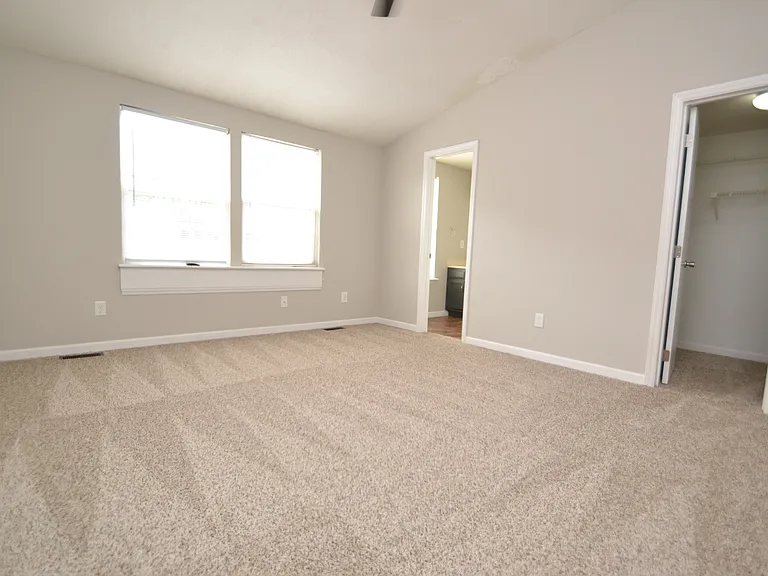 4326 Halliwell Dr — Photo 30