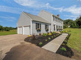 45 Pleasant View Dr, Hope Valley, RI 02832