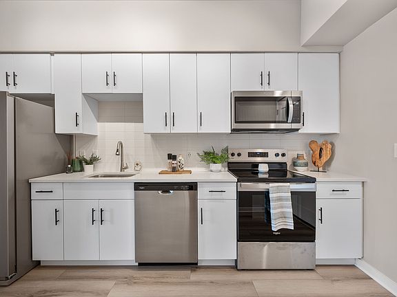 4th image of 265 Avenue E SW #603