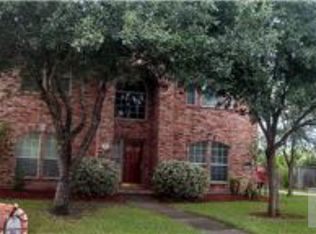 438 Serenity Dr, Dickinson, TX 77539