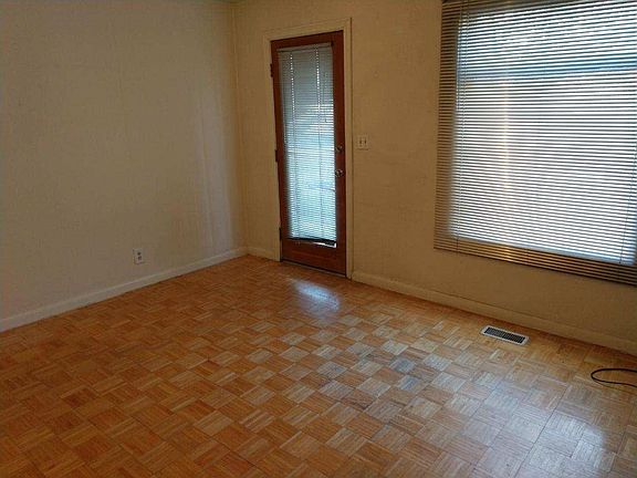 2nd image of 517 N Center St