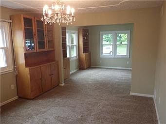 4th image of 918 S Dodgion Ave