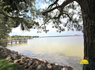 263 Shalimar Dr, Shalimar, FL 32579