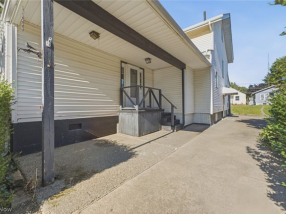4th image of 1228 Concord Ave SW