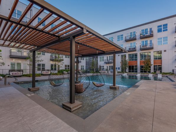 4600 Ross Ave #Townhouse 101