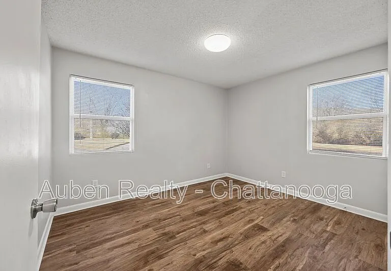 200 Eveningside Dr #4 — Photo 15