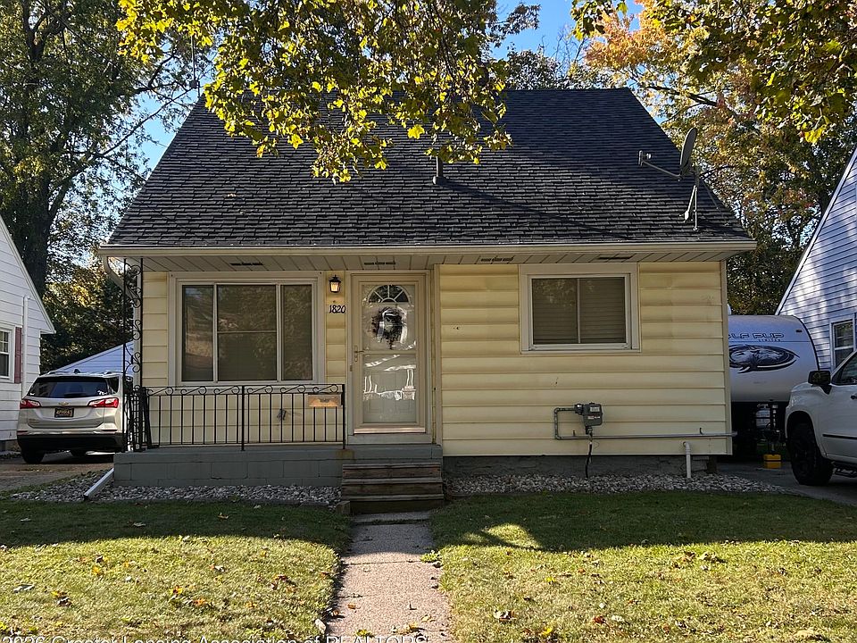 1st image of 1820 S Rundle Ave