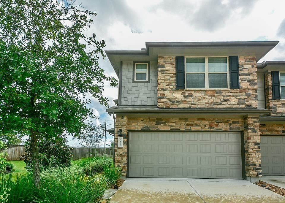1st image of 6490 Calgary Woods Ln
