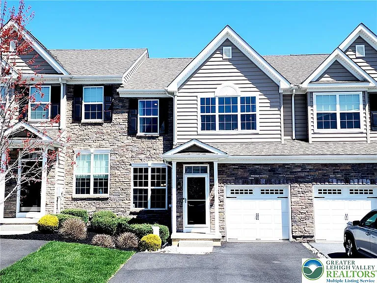 4620 Woodbrush Way — Photo 2