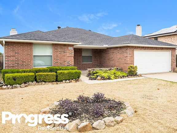 3rd image of 1216 Beatty Dr