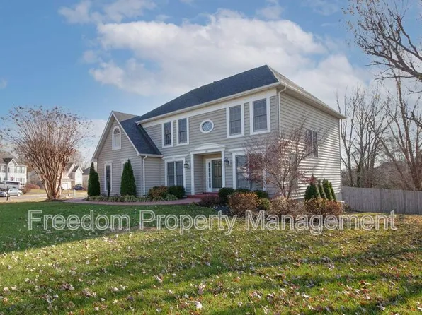 80 Brookshire Dr, Warrenton, VA 20186