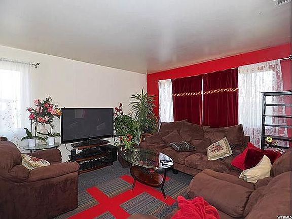 5th image of 1116 W American Ave