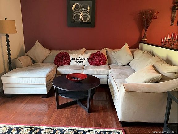 5th image of 75 Cedar Knolls Dr #75