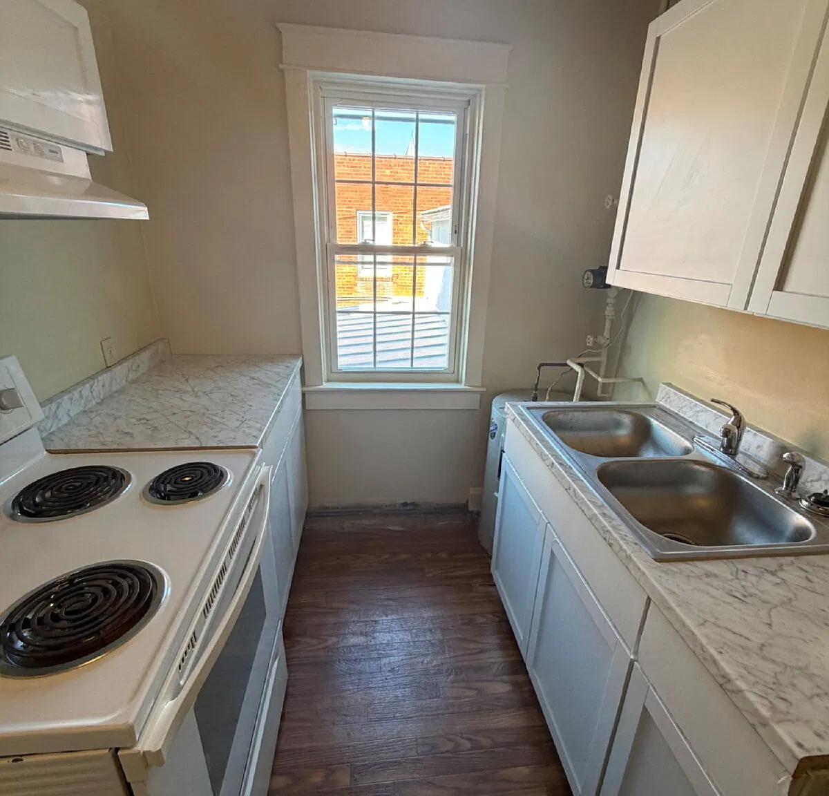 1 bed, 1.0 bath, $995 — Photo 1