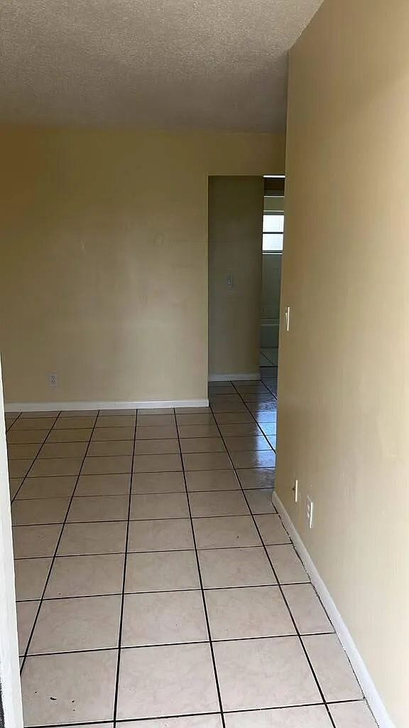 1 bed, 1.0 bath, 600 sqft, $1,550 — Photo 2