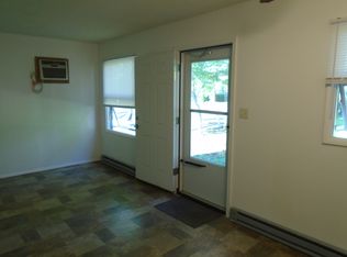 1931 Herbert St #1, Murphysboro, IL 62966