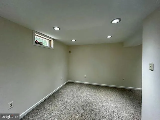 4574 White Oak Ln — Photo 20