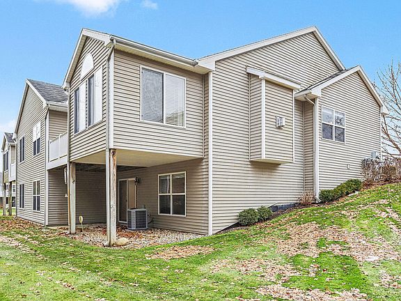 3rd image of 2141 Gray Oak Cv