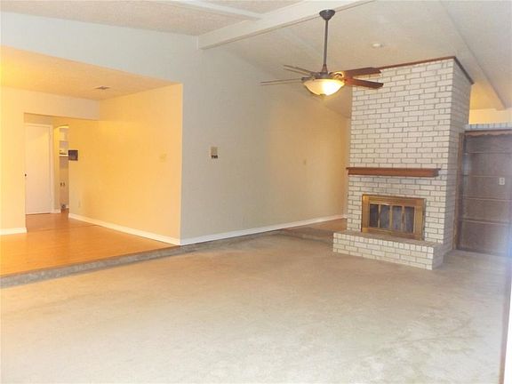 3rd image of 704 Salem Dr