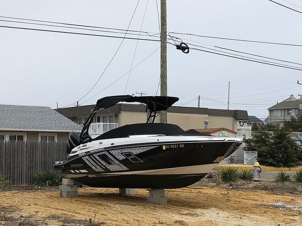 1st image of 102 Dolphin Dr