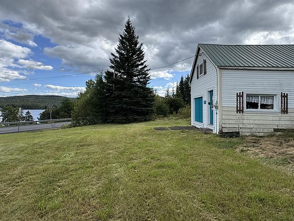 2nd image of 2359 Aroostook Road