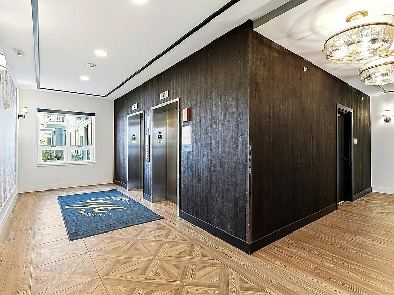 13-web-or-mls-21405-Dushane-Pkwy-13
