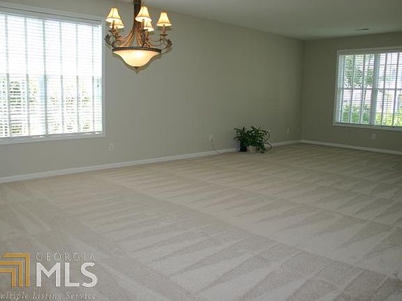 Formal Dining/Living