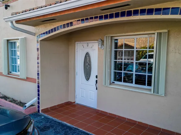 3282 W 70th Street #102, Hialeah, FL 33018