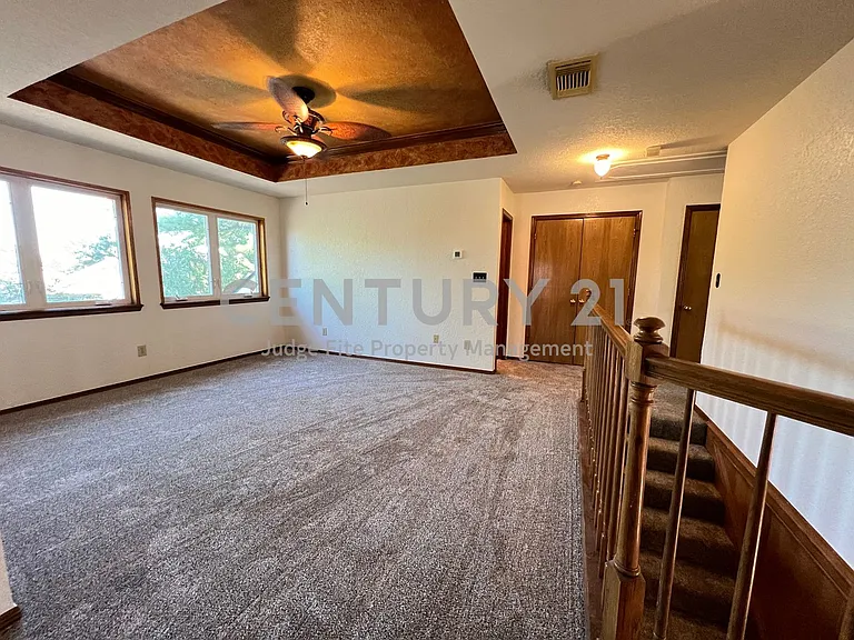 3316 Camden Dr — Photo 11