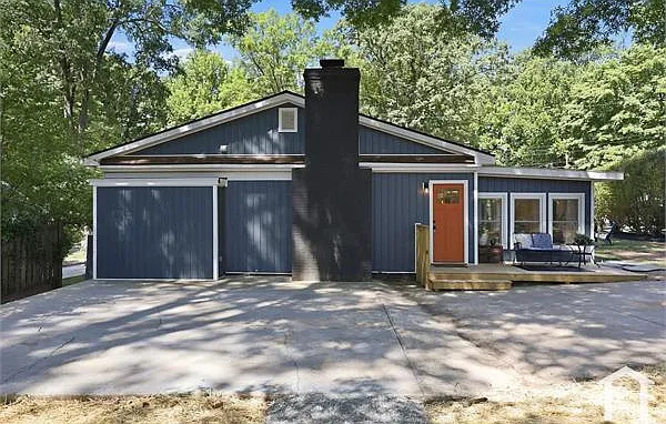1112 Guyer St — Photo 6
