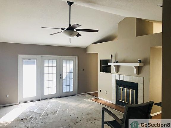 4th image of 1041 Neely St