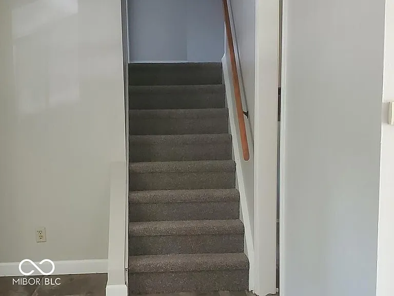 372 Redbud Pl — Photo 8