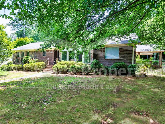 2nd image of 1157 Sherwood Forest Dr