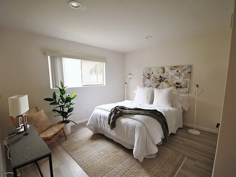 Westgate Apartments — Photo 21