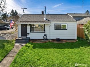 720 9th St SW, Puyallup, WA