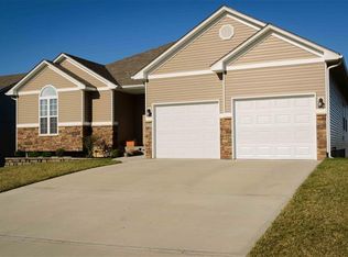 624 Oakmont Dr, Warrensburg, MO 64093