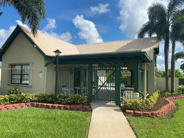 625 SW Jeanne St, Port Saint Lucie, FL 34953