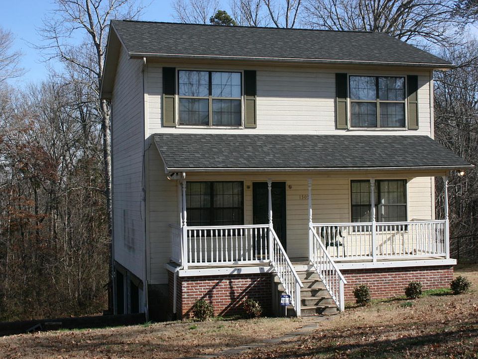 2nd image of 1305 E Woodshire Dr