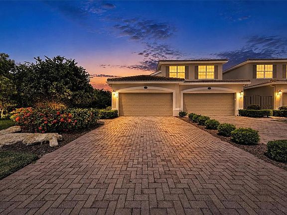 2nd image of 419 WINDING BROOK LANE #101
