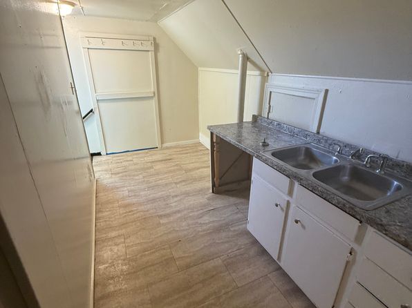 1 Newton St #2