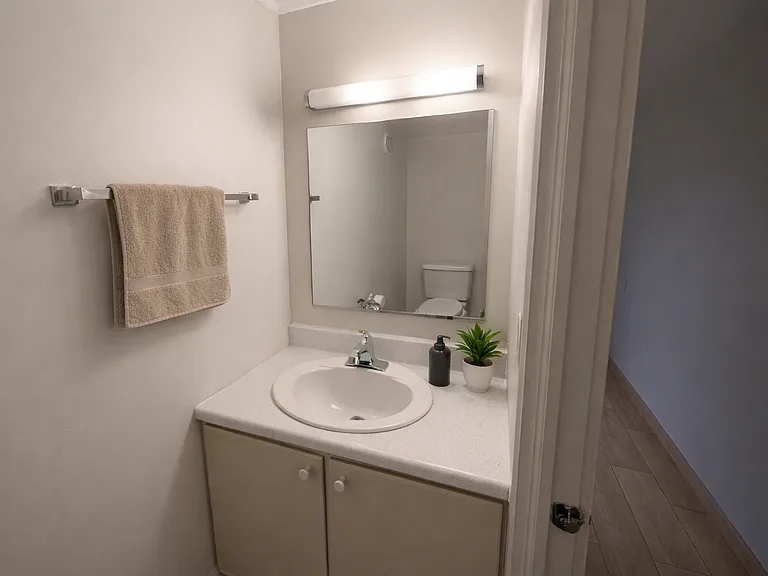 624 Summit House — Photo 4