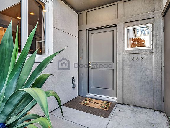 4th image of 483 Jacobs Ct