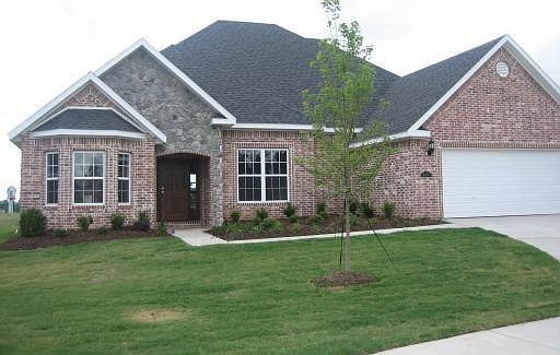 1st image of 2427 W McKinley Blvd