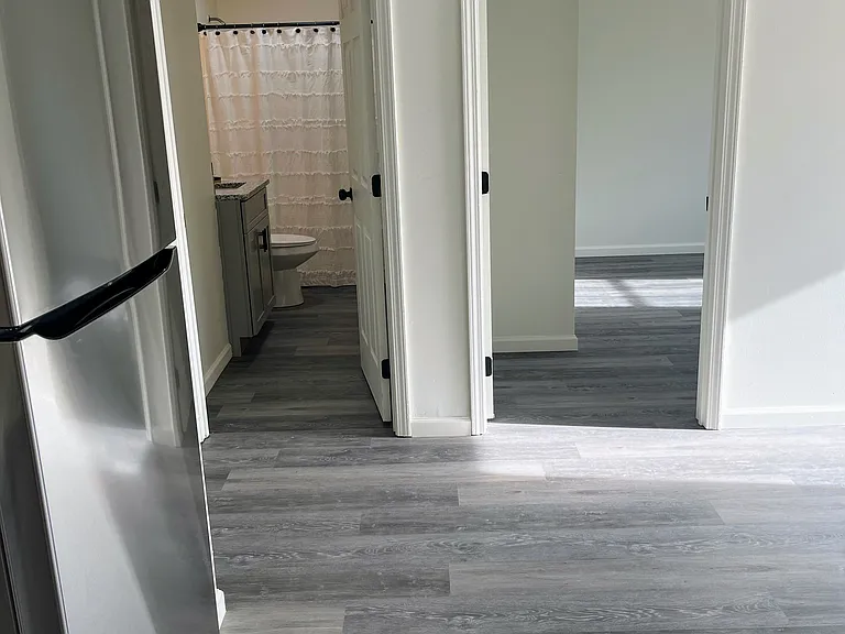 239 Hartfield Rd #4 — Photo 11
