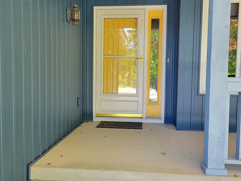111 Gilford Ter — Photo 8