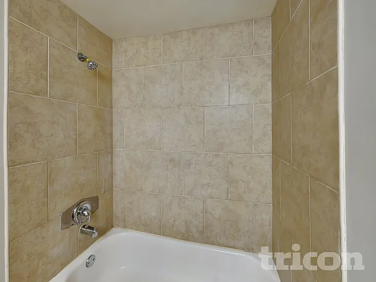 16013 Woodpine Dr — Photo 14