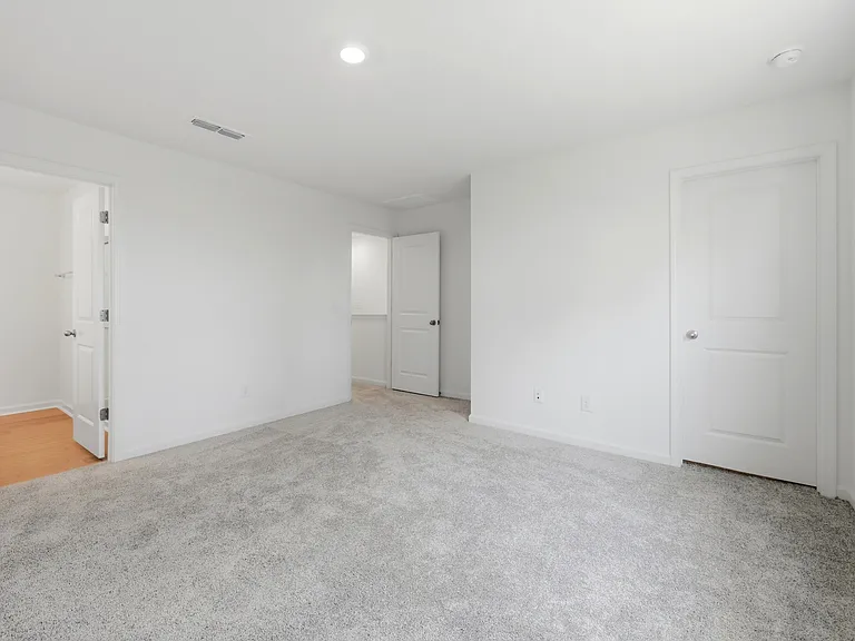 210 Parker Ln — Photo 20